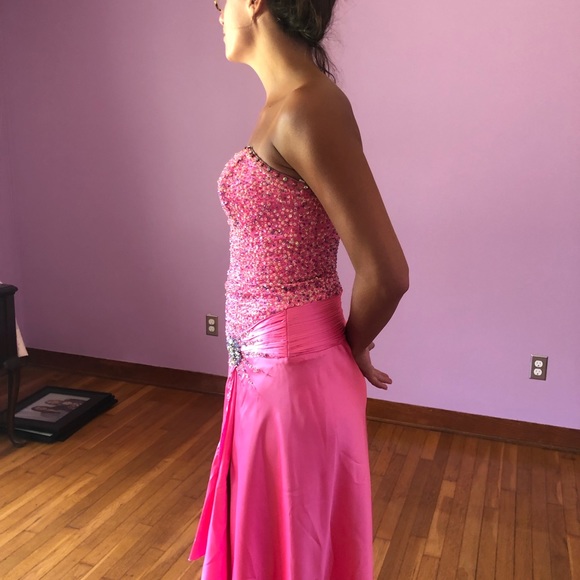 Tiffany prom dress - Picture 2 of 11